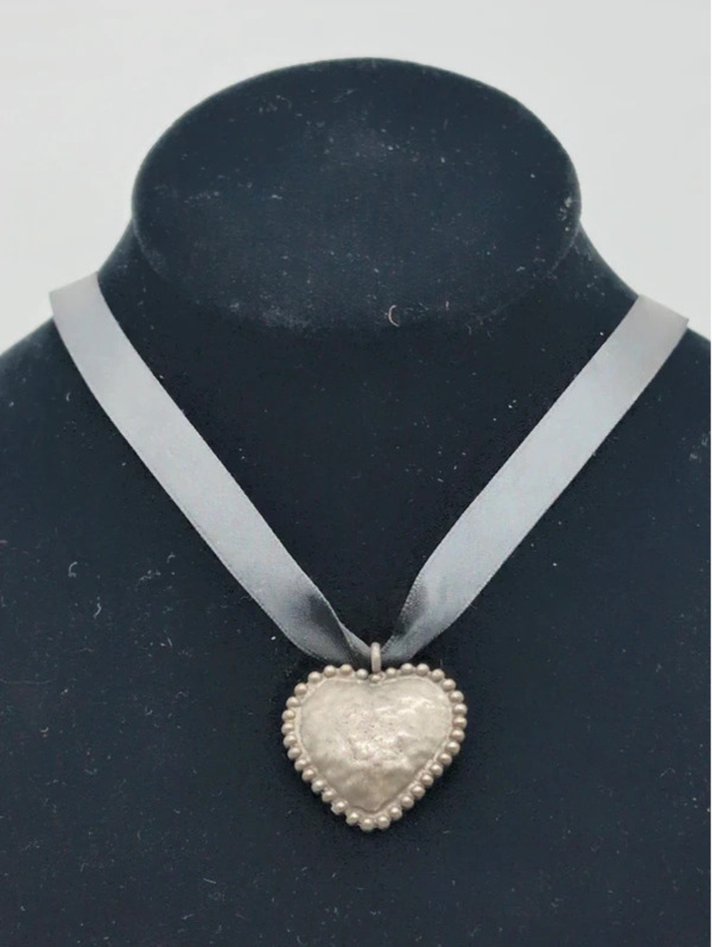 Vintage Gennaro Heart Pendant Ribbon Choker Necklace